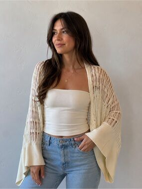 Alice + Olivia white knit cardigan with an open-front design